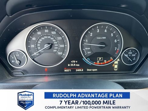 Used 2017 BMW 320i Sedan RWD image 10