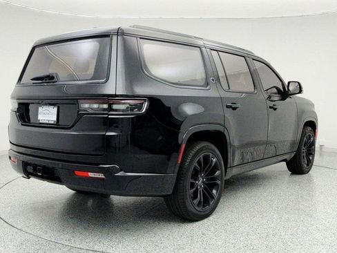 Used 2023 Jeep Grand Wagoneer Series III w/ Quick Order Packagew 28T image 5