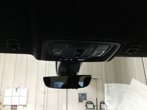 Used 2022 Chevrolet Silverado 2500 High Country w/ Technology Package image 36