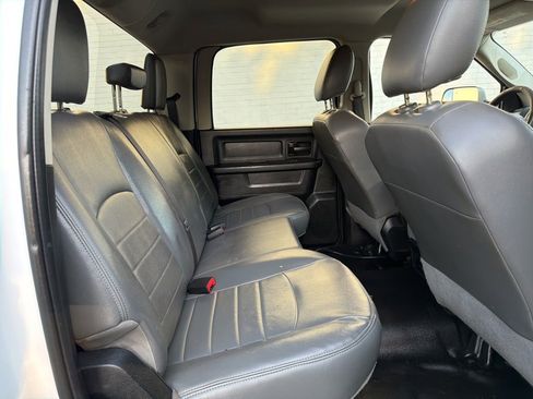 Used 2017 RAM 5500 Tradesman w/ Ambulance Prep Group RWD image 18