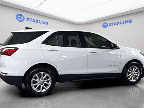 Used 2018 Chevrolet Equinox LS image 10