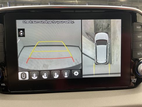 Used 2020 Hyundai Santa Fe Limited image 7