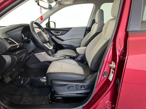 Used 2021 Subaru Forester Premium image 11