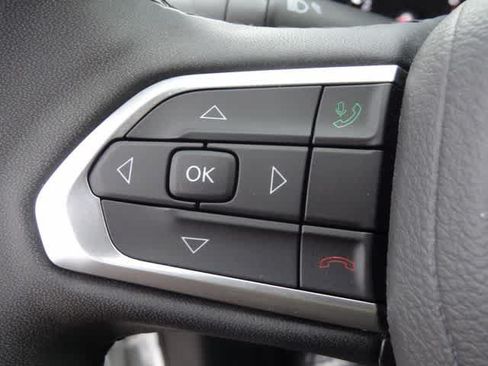Used 2025 Jeep Compass Limited AWD/4WD image 16