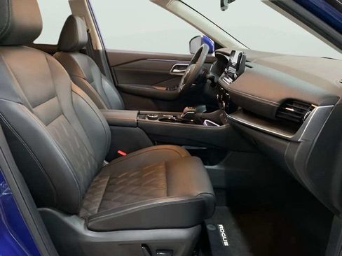 Used 2023 Nissan Rogue Platinum AWD/4WD image 25