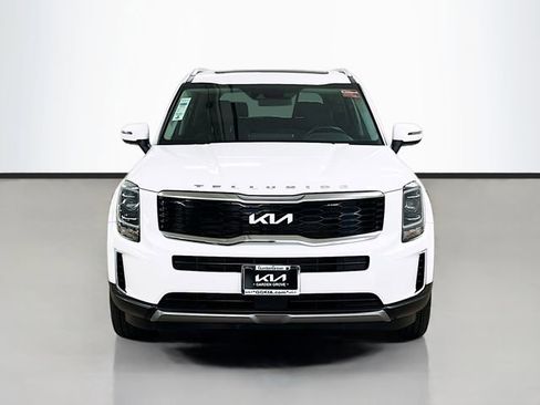 Certified 2022 Kia Telluride S FWD image 2