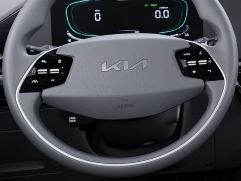 New 2026 Kia Niro LX FWD image 24