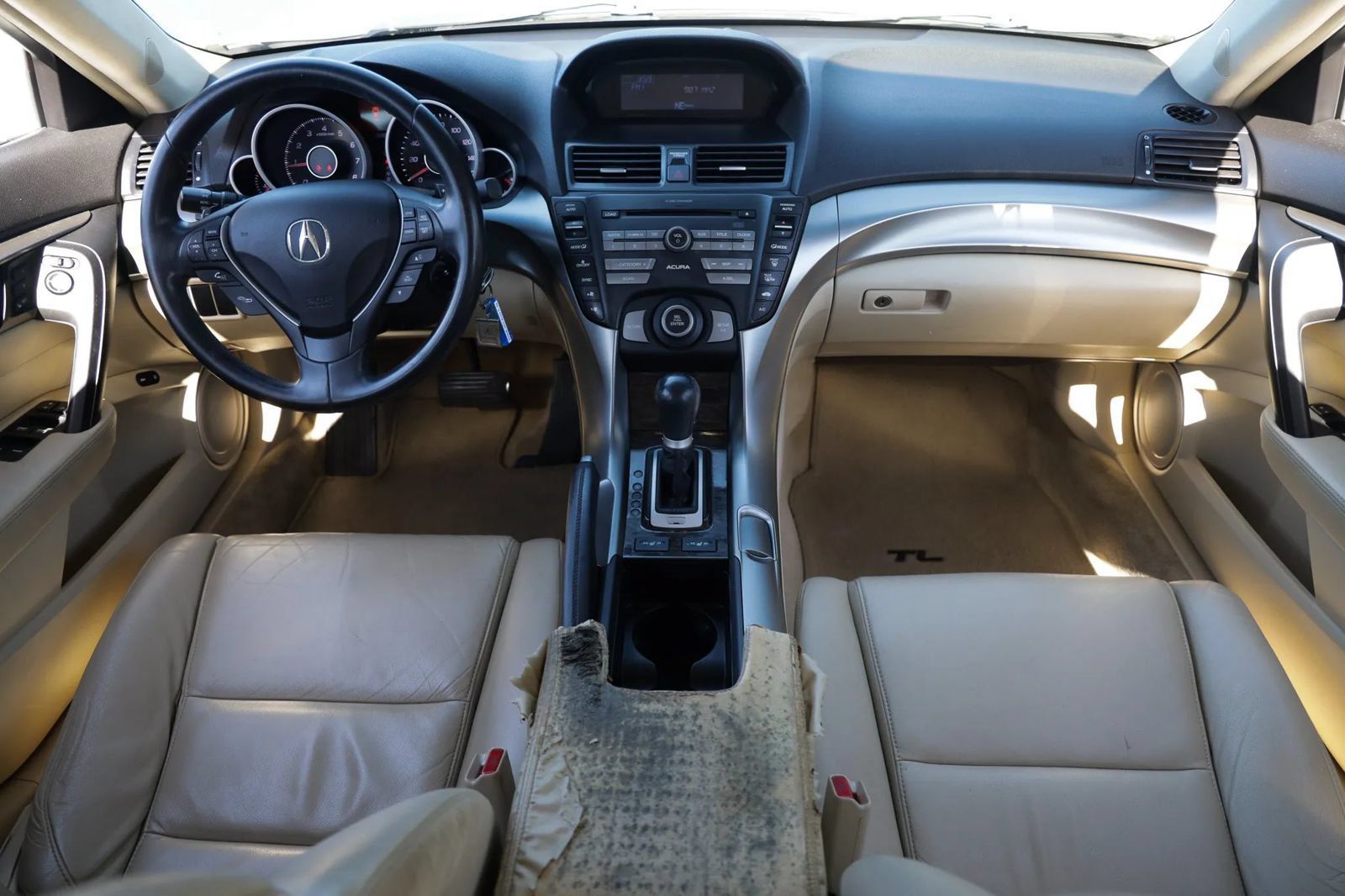 Used 2010 Acura TL FWD image 2