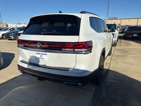 New 2026 Volkswagen Atlas SE FWD image 5