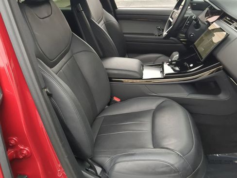 Used 2025 Land Rover Range Rover Sport SE image 24