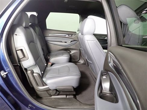 Used 2022 Buick Enclave Essence image 33