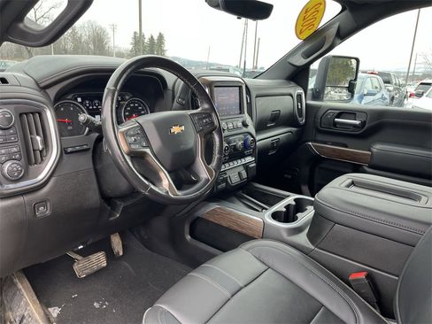 Certified 2022 Chevrolet Silverado 3500 High Country w/ Z71 Off-Road Package image 10