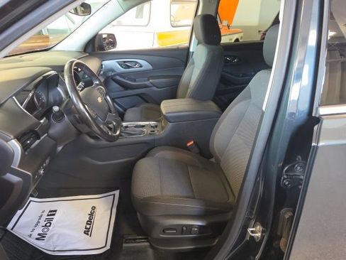Used 2021 Chevrolet Traverse LT w/ LPO, Floor Liner Package AWD/4WD image 11