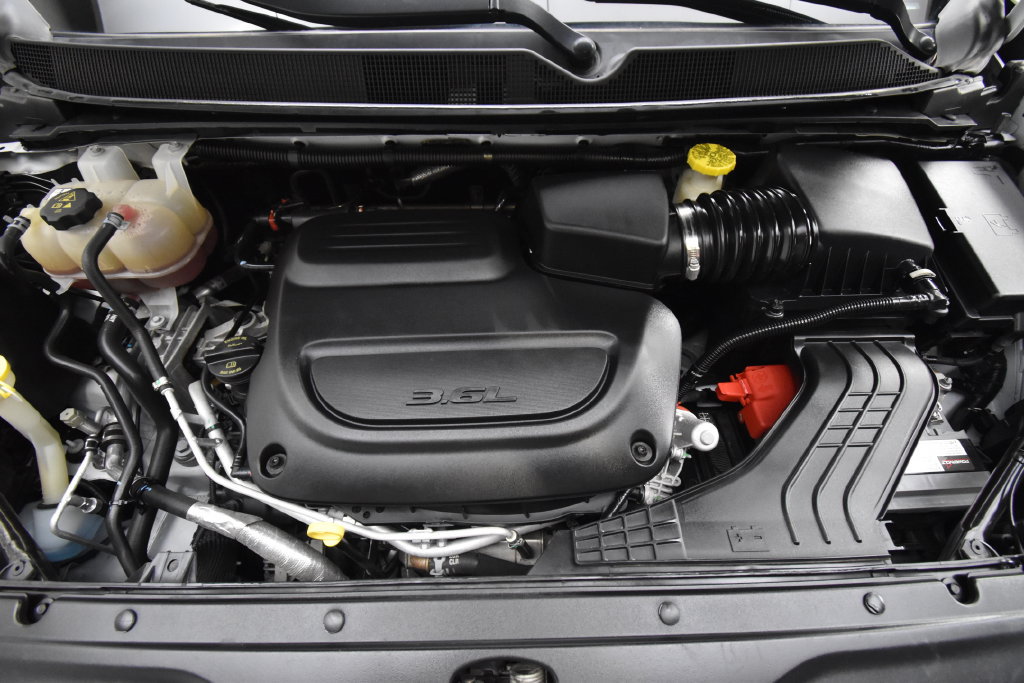 Used 2023 Chrysler Voyager LX FWD image 22