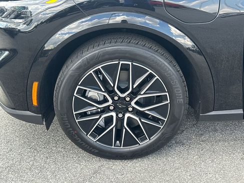 New 2026 Ford Mustang Mach-E Premium image 40