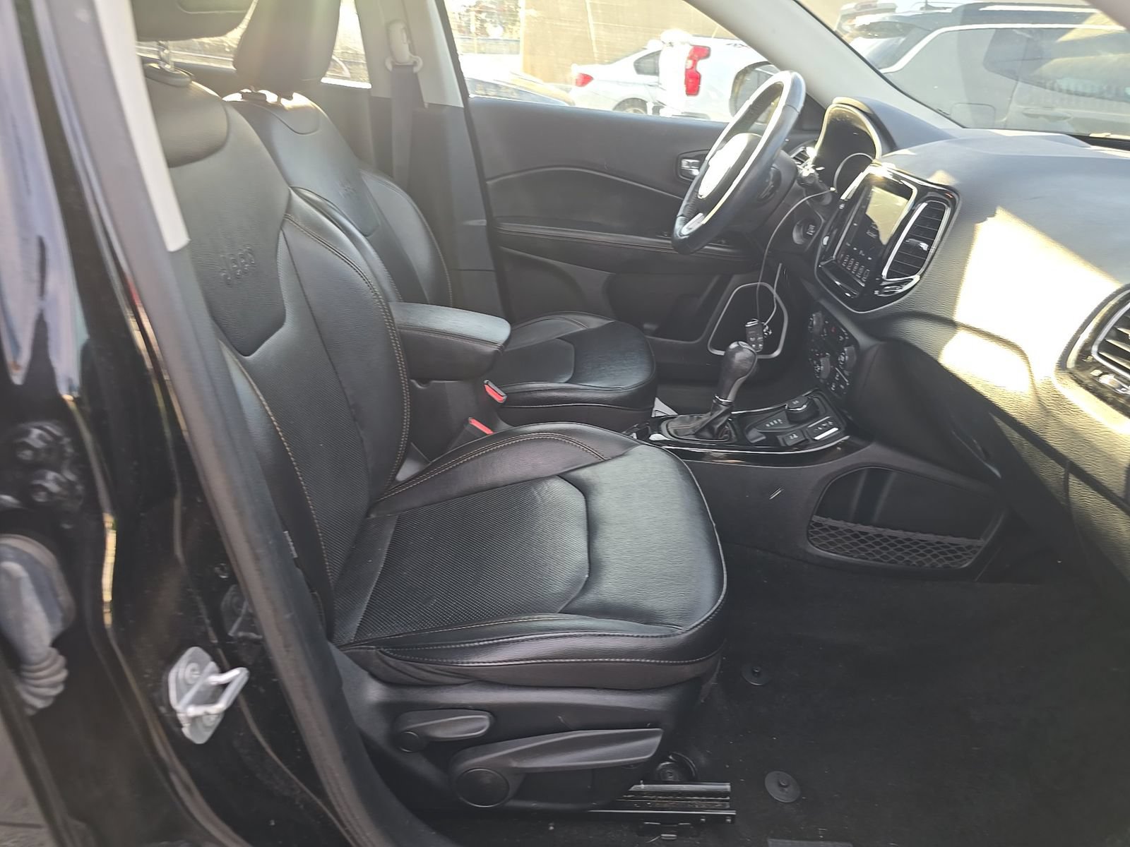 Used 2019 Jeep Compass Limited w/ Safety & Security Group AWD/4WD image 12