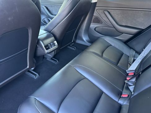 Used 2018 Tesla Model 3 Long Range RWD image 26