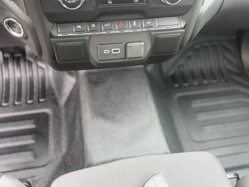 Used 2025 Chevrolet Silverado 1500 W/T RWD image 64