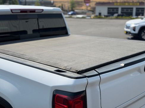 Used 2019 GMC Sierra 1500 SLT w/ SLT Premium Plus Package AWD/4WD image 21