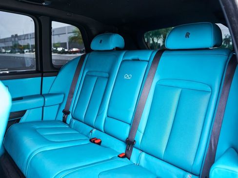 Used 2025 Rolls-Royce Cullinan Black Badge image 50