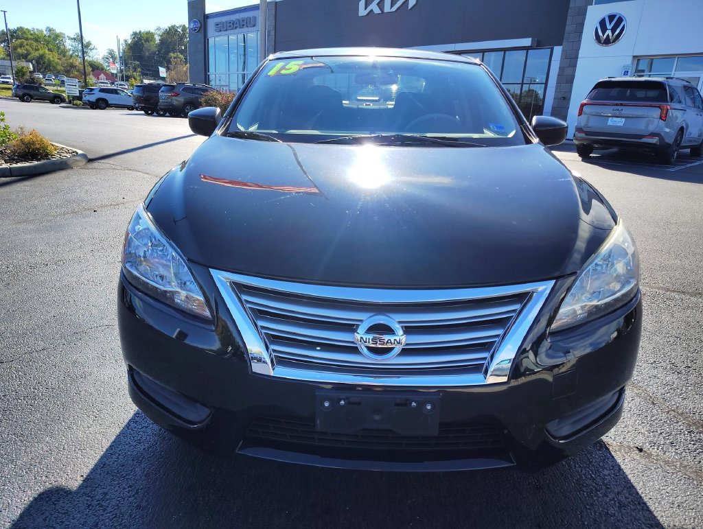 Used 2015 Nissan Sentra SV FWD image 2