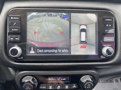Used 2023 Nissan Kicks SR w/ Exterior Package FWD image 36