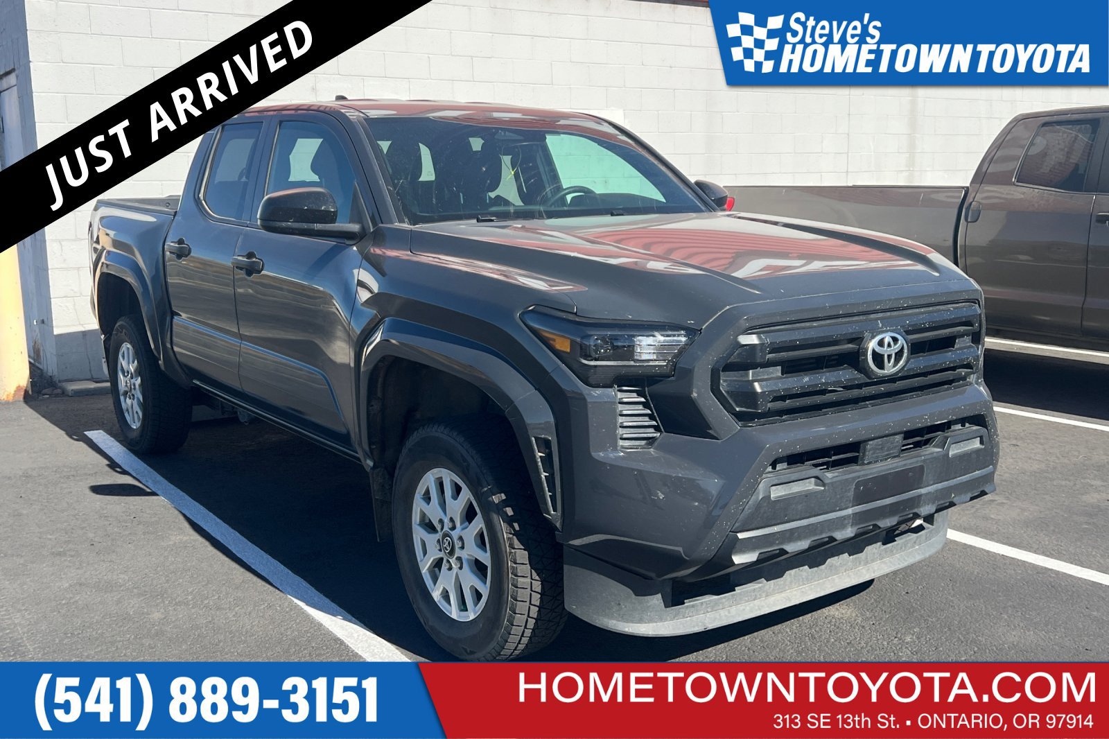 Used 2024 Toyota Tacoma SR RWD image 1