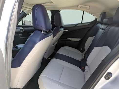 Used 2020 Lexus UX 250h w/ Premium Package AWD/4WD image 18