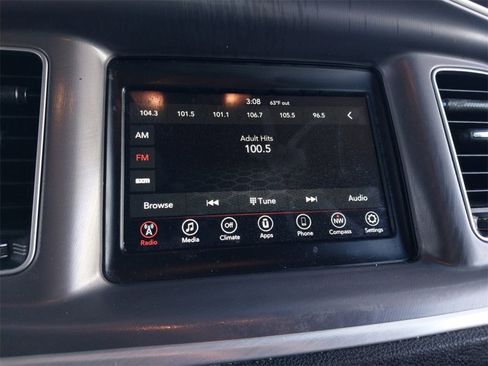 Used 2022 Dodge Charger SXT image 15