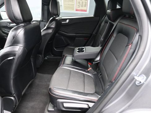 Used 2025 Ford Escape ST-Line image 12