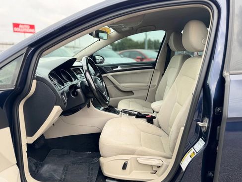 Used 2018 Volkswagen Golf S image 12