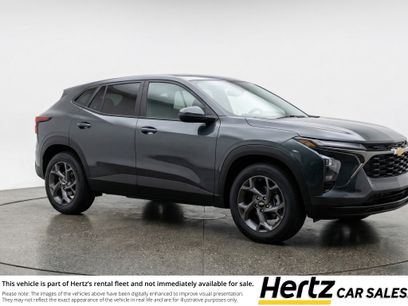 Used 2025 Chevrolet Trax LT
