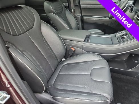 Used 2024 Hyundai Palisade Limited image 18