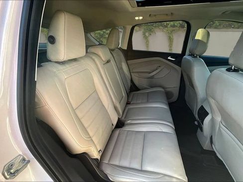 Used 2019 Ford Escape Titanium AWD/4WD image 25