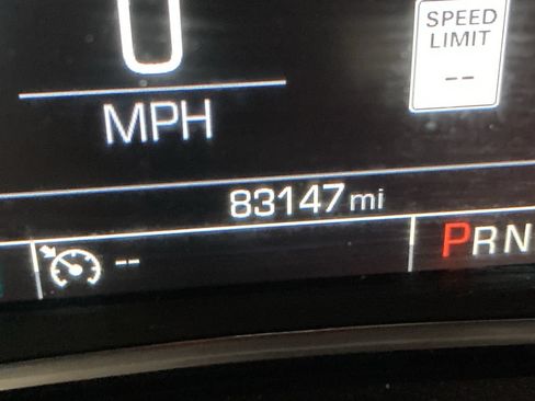 Used 2018 Chevrolet Equinox Premier w/ Infotainment II Package AWD/4WD image 10
