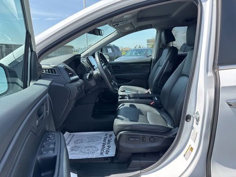 Certified 2024 Honda Odyssey EX-L image 32