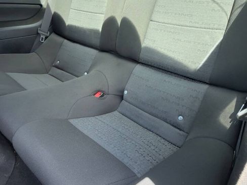 Used 2007 Ford Mustang Premium RWD image 12