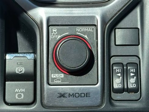 Used 2019 Subaru Forester Premium AWD/4WD image 24