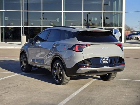 New 2026 Kia Sportage SX image 3