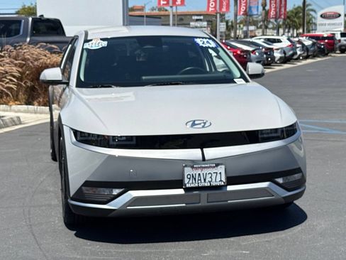 Used 2024 Hyundai Ioniq 5 SE RWD image 3