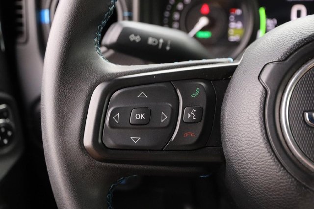 Used 2024 Jeep Wrangler Unlimited Rubicon 4xe AWD/4WD image 11