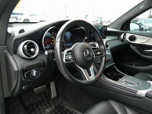 Used 2022 Mercedes-Benz GLC 300 4MATIC image 22