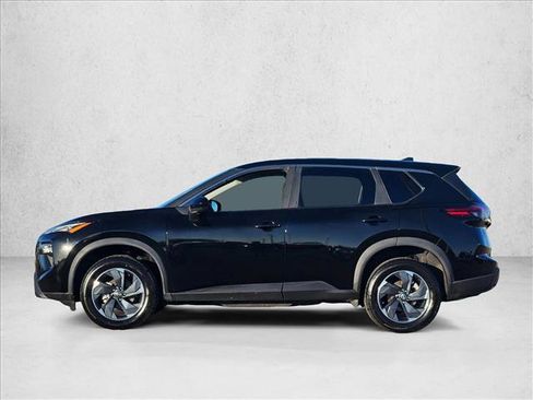 Used 2024 Nissan Rogue SV image 8
