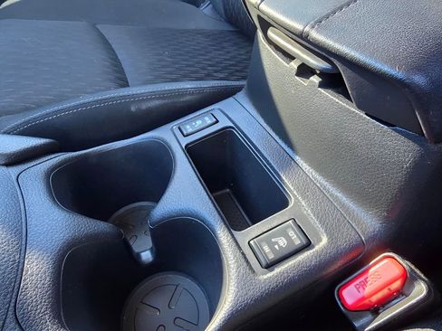 Used 2019 Nissan Rogue SV image 24