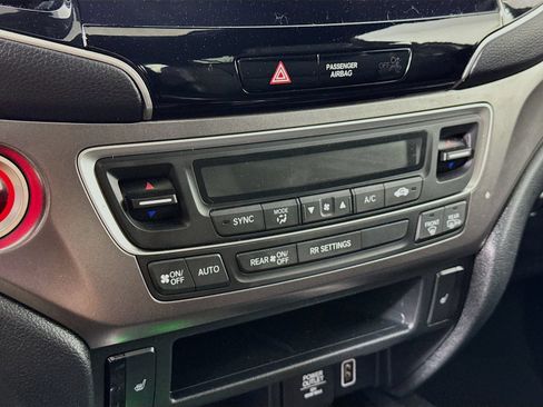 Used 2023 Honda Passport EX-L image 15