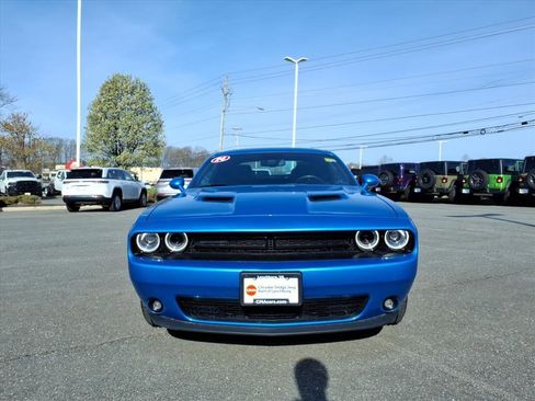 Used 2023 Dodge Challenger SXT w/ Plus Package image 9