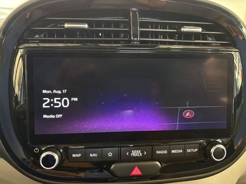 Used 2024 Kia Soul EX FWD image 33