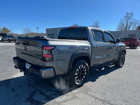 Used 2024 Nissan Frontier PRO-4X w/ Off-Road Protection Package image 3