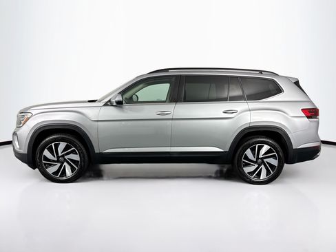 Used 2024 Volkswagen Atlas SE AWD/4WD image 11
