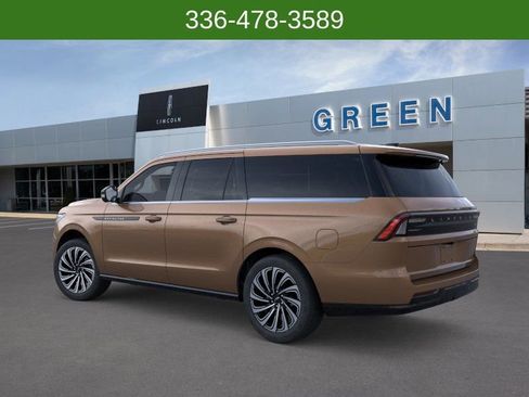 New 2026 Lincoln Navigator L Black Label AWD/4WD image 4